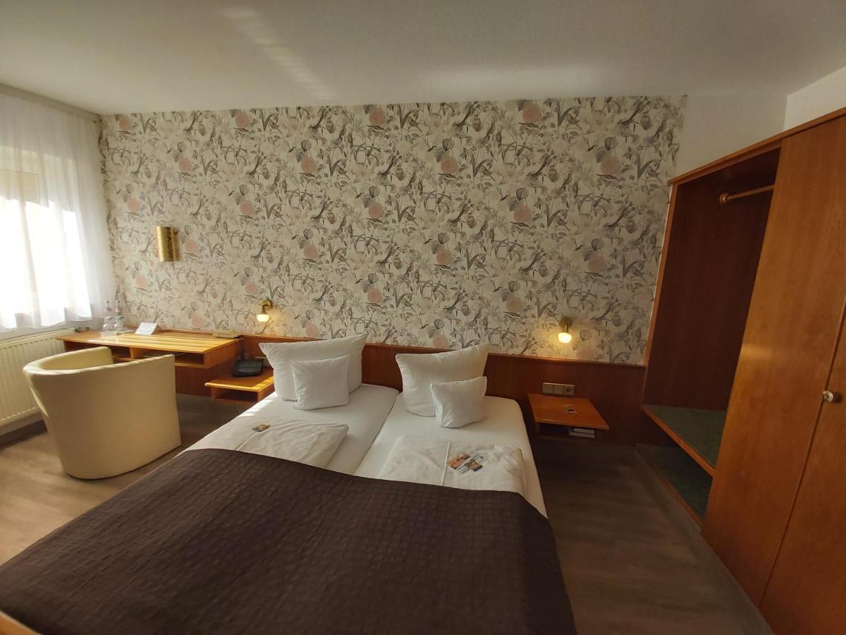 Landhotel Zum Boehm Roth  Zewnętrze zdjęcie