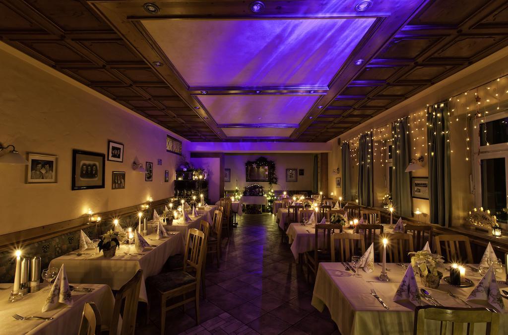 Landhotel Zum Boehm Roth  Zewnętrze zdjęcie